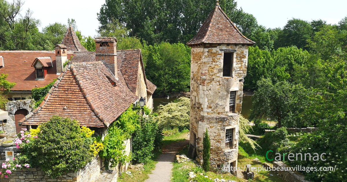 カルンナック【フランスの美しい村】 – 世界の最も美しい村をめぐる
